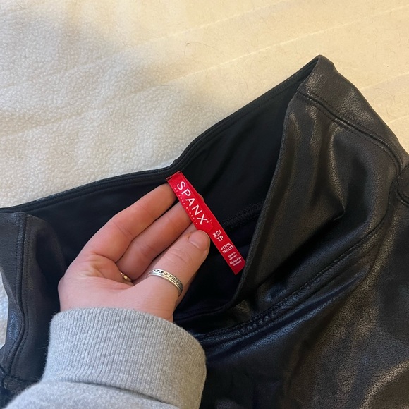 Spanx Womens Moto Ponte High Waisted Leggings Black Faux Leather XS - Picture 4 of 8